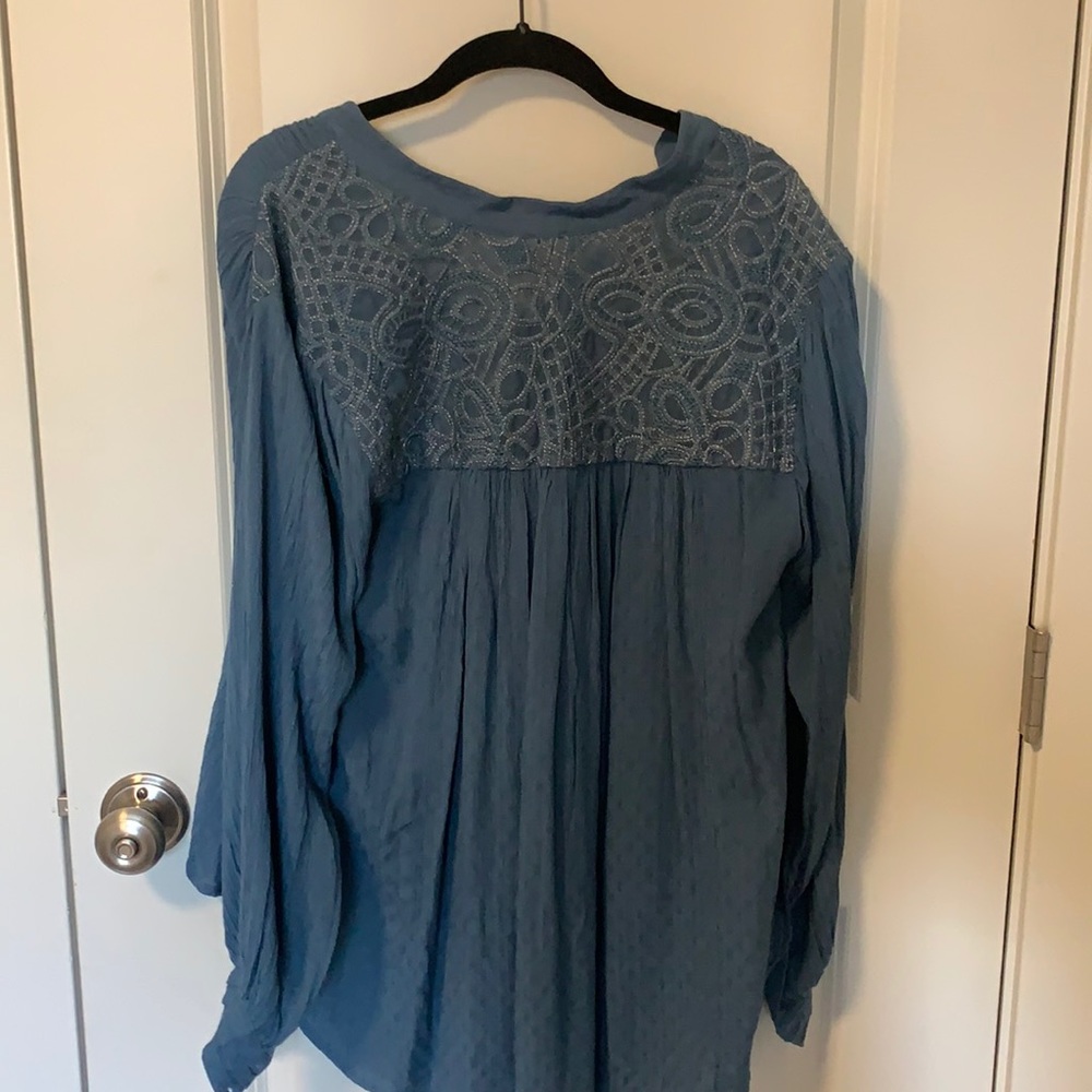 Free people float top